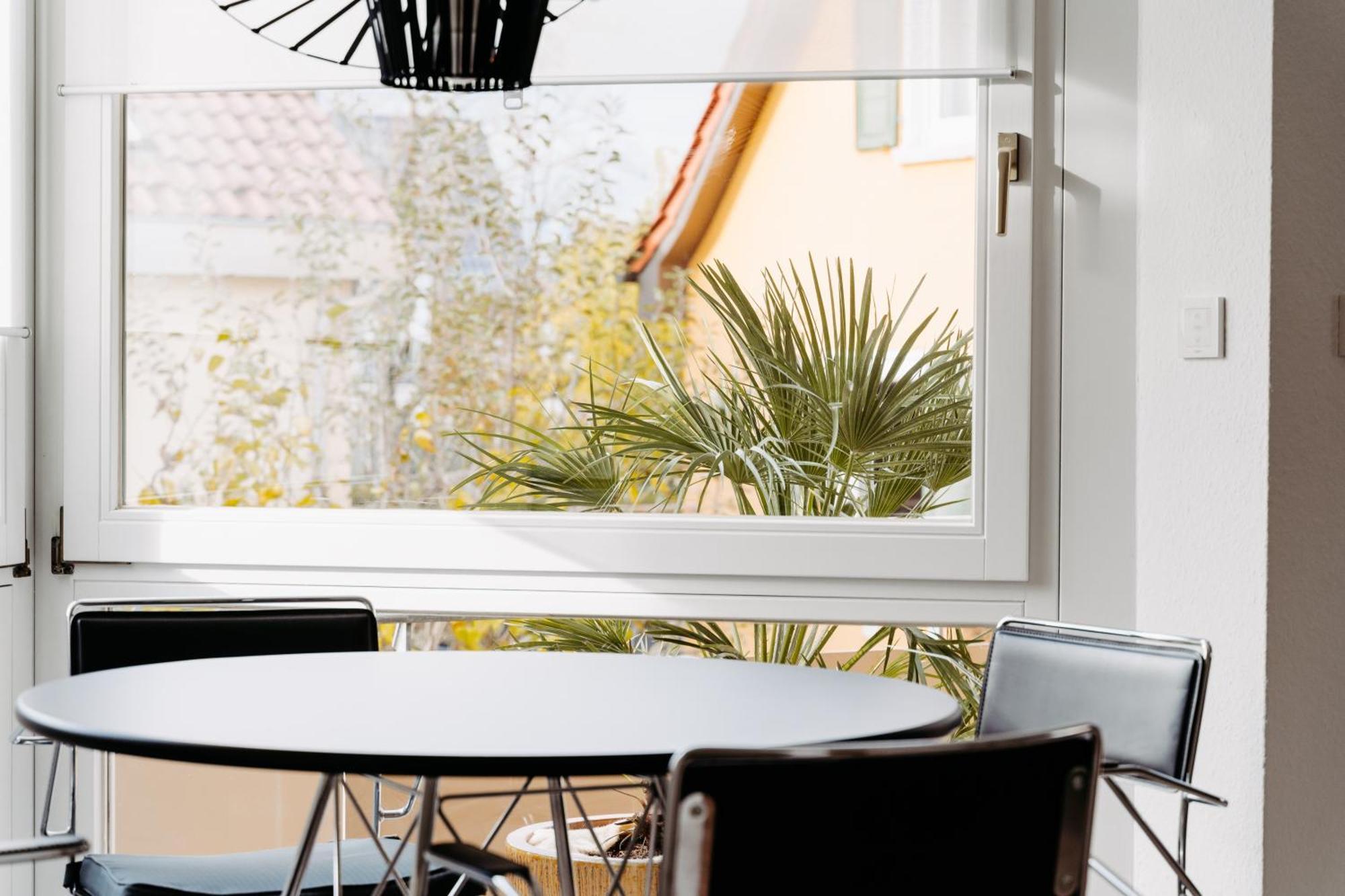 Lubu Stay Central, Cozy, With Workspace And Parking 루드빅스부르크 외부 사진